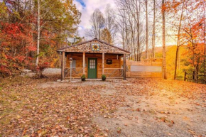 Poppa Bear Cabin at Gr Smoky Mtn Park! 3mi to town